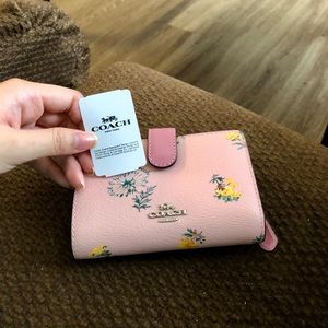 COACH Dandelion Floral Wallet